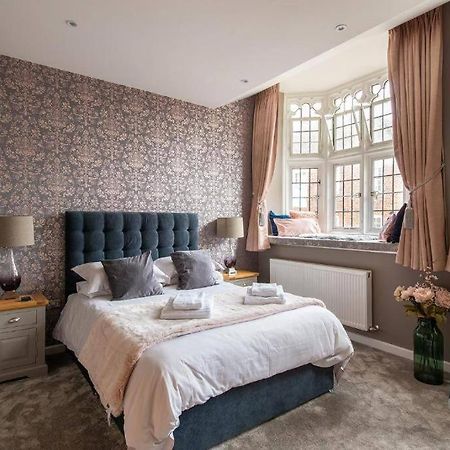 The Most Central Apartment In Canterbury Stunning Interiors, Fully Equipped, City Views And Free Wifi! Eksteriør bilde