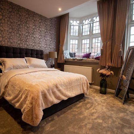 The Most Central Apartment In Canterbury Stunning Interiors, Fully Equipped, City Views And Free Wifi! Eksteriør bilde