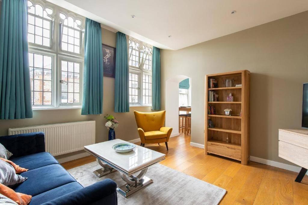 The Most Central Apartment In Canterbury Stunning Interiors, Fully Equipped, City Views And Free Wifi! Eksteriør bilde