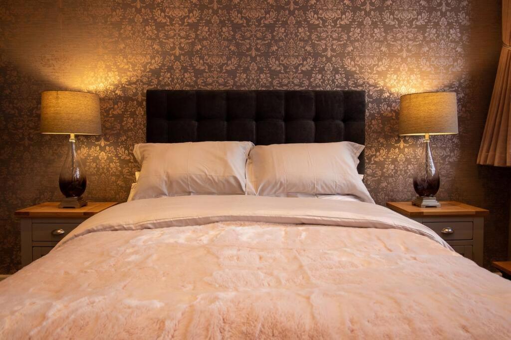 The Most Central Apartment In Canterbury Stunning Interiors, Fully Equipped, City Views And Free Wifi! Eksteriør bilde
