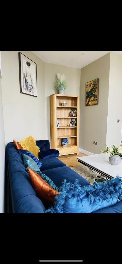 The Most Central Apartment In Canterbury Stunning Interiors, Fully Equipped, City Views And Free Wifi! Eksteriør bilde